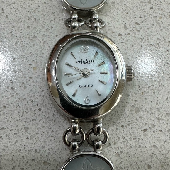 L.A. Express Women’s Vintage Watch Ref: LAX1393 168 PC21 Oval Case 21x18mm. - Picture 1 of 8